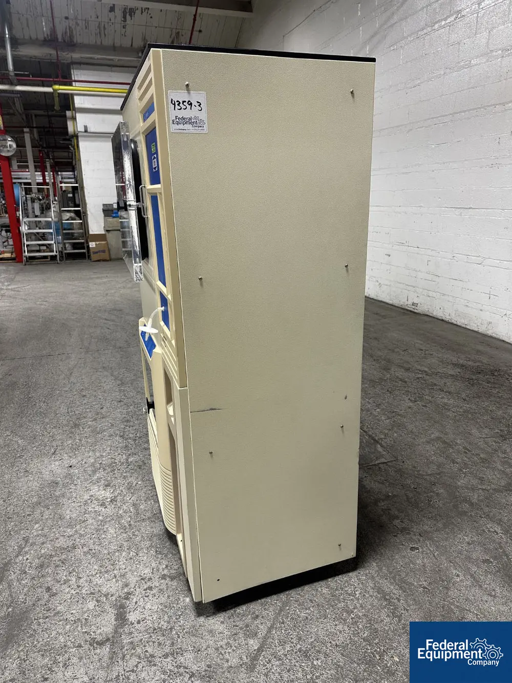 SP Scientific VirTis #25L-Genesis-XL-70, Vacuum Freeze Dryer, 4.6 squaring ft, (3) approx 10.5" W x 20.5" L - Image 4