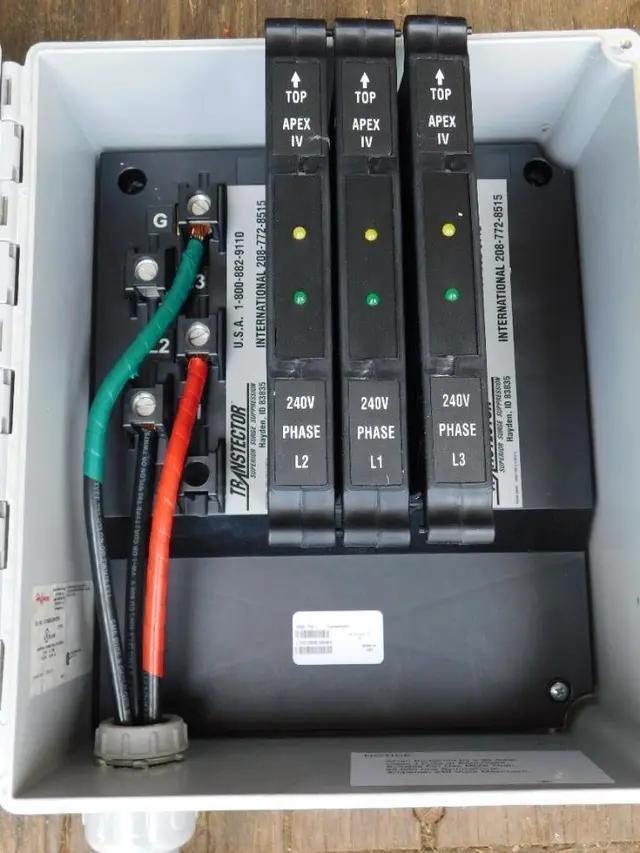 Transtector #Apex-IV-240DR, transient voltage surge suppressor - Image 2