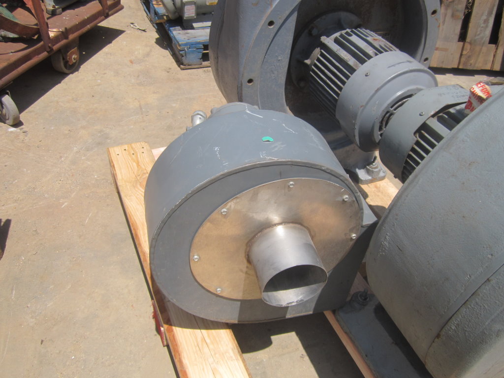 1848 cfm, Dayton #4C119, Blower, Carbon Steel, 5" inlet, 5" x 11" outlet, 10-5/8" diameter Wheel, 1-1/2 HP - Image 2