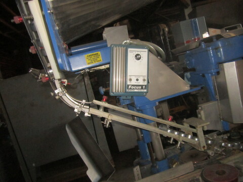 Capper Screw Machine, 8-Spindle, Gripper belts, 1.532" diameter x 1.062" H capacity - Image 1