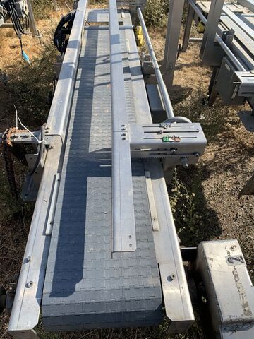 12" wide x 6.6' long, Stainless Steel Belt Conveyor, Stainless Steel frame & plastic belt, 12" width x 22" L - Image 3