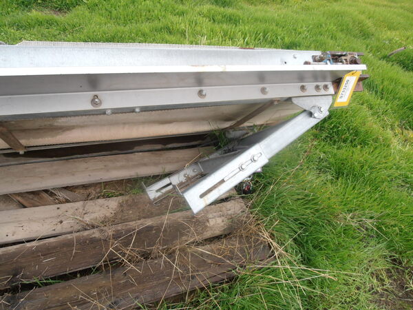 18" wide x 11' long, Belt Conveyor, 6" width side inspection tables - Image 10