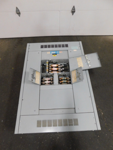400 Amp. Goulds, VB Series 6 I-T-E, panel board/switchboard, 120/208 Volts 3 phase - Image 2