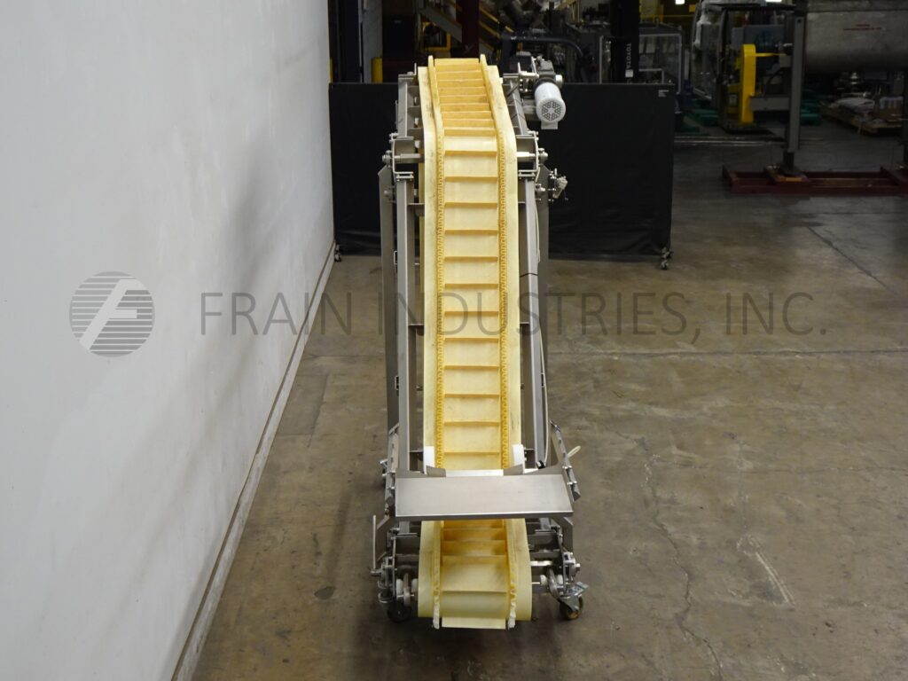 Woods Fabrication, Z style inclined cleated feeder conveyor - Image 3