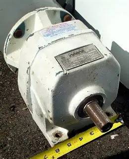 1.5 HP @ 1720 RPM, Sterling, electric gear reducer, 1" shaft, 208-230/460 Volts, serial #SH0402AY15216 - Image 2