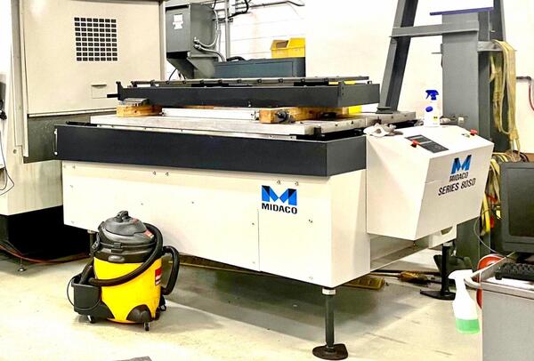 Midaco #80SD, CNC automatic pallet changer shuttle table w/(2) aluminum pallets, 80" x29", 2008 - Image 1