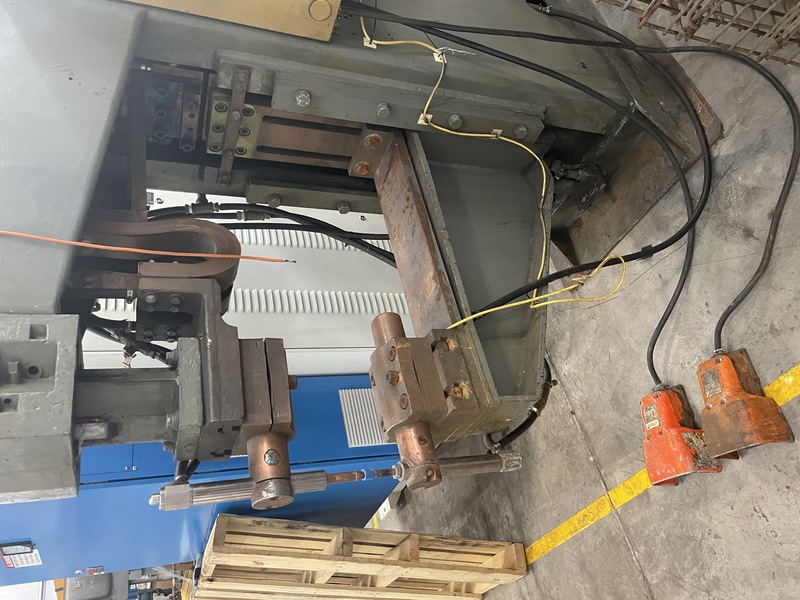 100 KVA Standard #PP1-24-100, press type projection welder, 24" throat, Entron EN1000 Control - Image 4