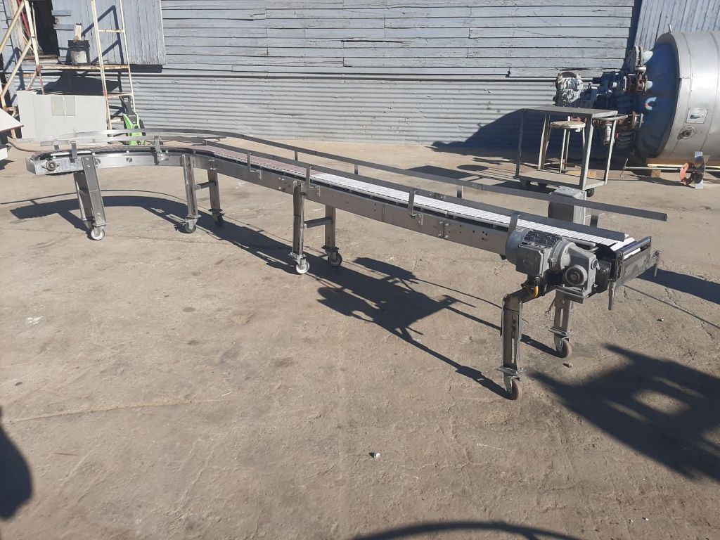 7.5" wide x 15' long, Tabletop Chain Belt Conveyor, 90 deg. Turn, 28" H feed & discharge, 43 RPM output, 3/4 - Image 4
