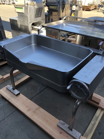 Groen #FPC-4C, Electric Braising Pan, Stainless Steel, 41" L x 25" width x 7" deep Pan, 14.3 kW, 208 V - Image 4