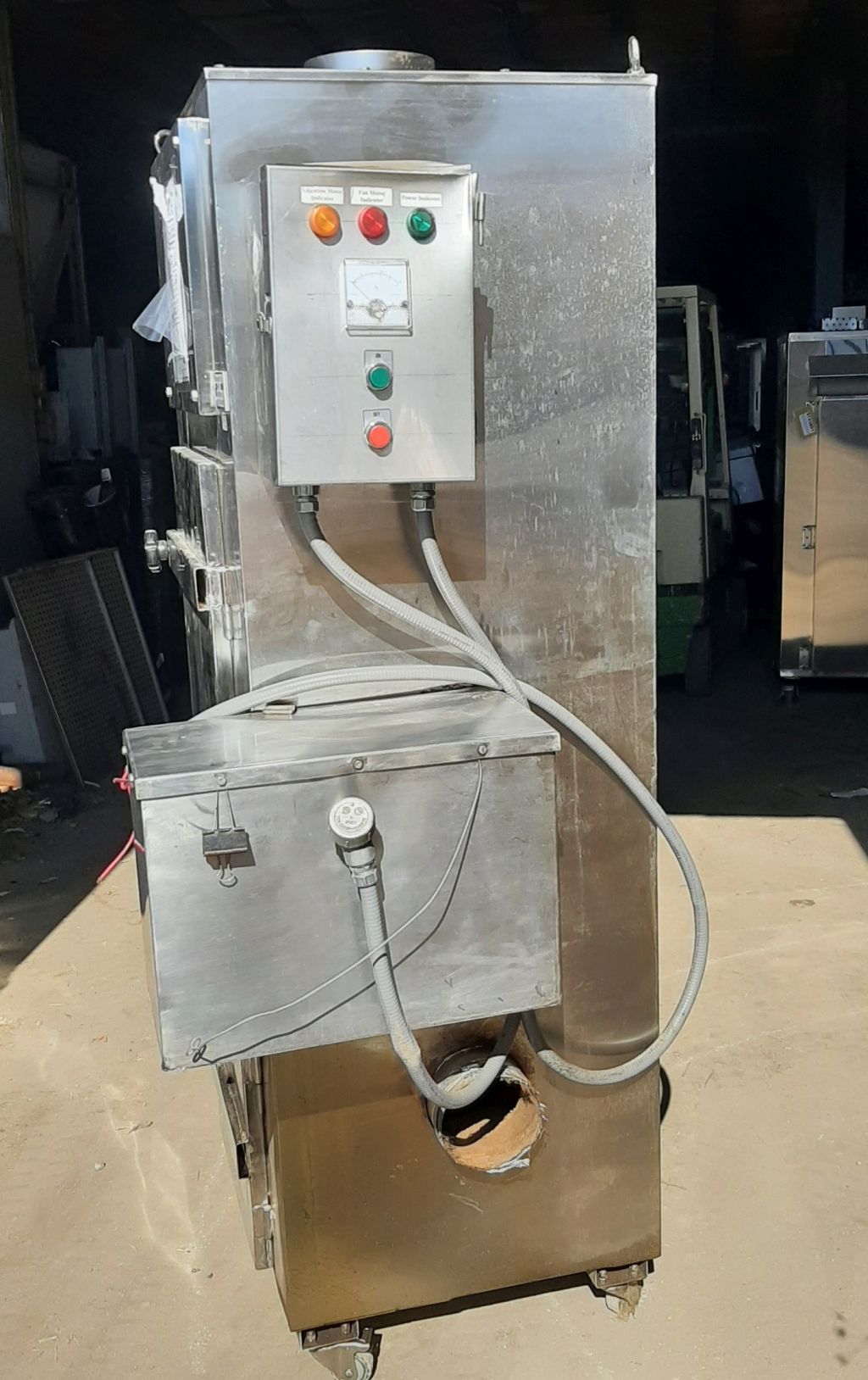 165 sq.ft., Shaker Style Filter Cleaning, Bin Vent Dust Collector, Stainless Steel, (20) 4.5" dia. x 31' L - Image 7
