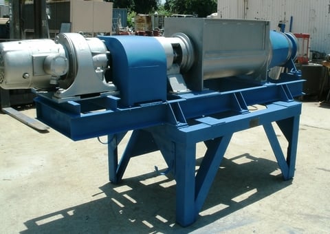 Bonnot, Extruder, 34" L x 15.5" width x 20" deep jacketed trough, 4.5" diameter x 54" L shaft, 12.5" diameter - Image 2