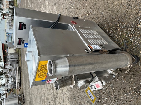 APV Crepaco #S430, Fruit Feeder, Stainless Steel, 16" x 17" x 16" deep hopper, 4" diameter x 20" L bottom - Image 2