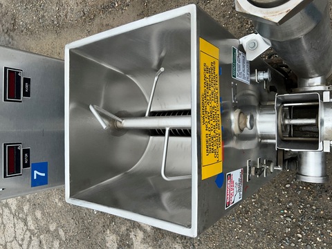 APV Crepaco #S430, Fruit Feeder, Stainless Steel, 16" x 17" x 16" deep hopper, 4" diameter x 20" L bottom - Image 6