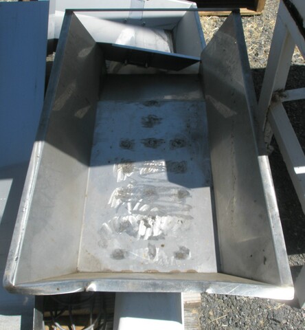 Vibratory Feeder, 12" width x 21" L flat section, 12" width x 9" L declined discharge, 7" H flared sidewalls - Image 1