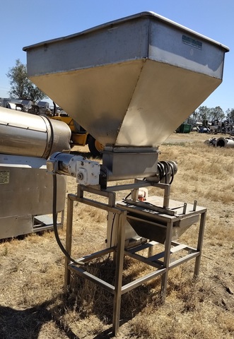 Ghazarian Welding, Semi-Automatic Auger Filler, 48" x 36" x 8" straight side feed hopper, 3" diameter x 36" L - Image 3