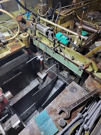 Nedschroef #BL405, 4 die bolt making machine, PKO all stations, motorized thread bushes - Image 7