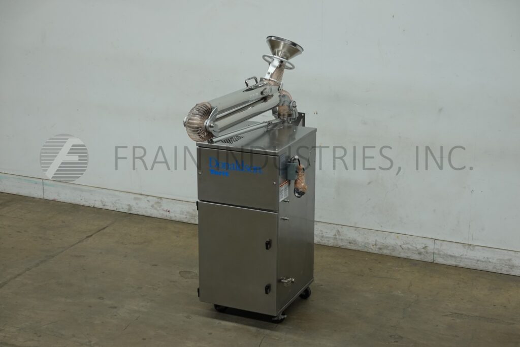 175-550 scfm Torit #70SS, cabinet style self contained baghouse dust collector, holds 24 cartridge filters - Image 5