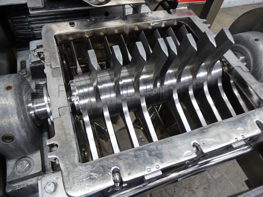Fitzpatrick #DKAS012, compact, 304 Stainless Steel hammermill, 32 fixed Stainless Steel knife/impact blades - Image 2