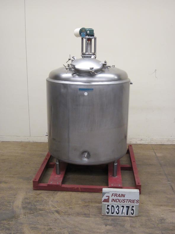 550 gallon Mueller, 304 Stainless Steel jacketed dual agitation, dome top, 2-1/2" sanitary center bottom - Image 1