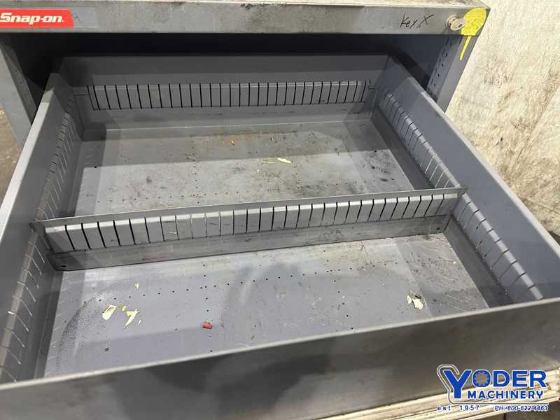3 Drawer Vidmar cabinet - Image 3