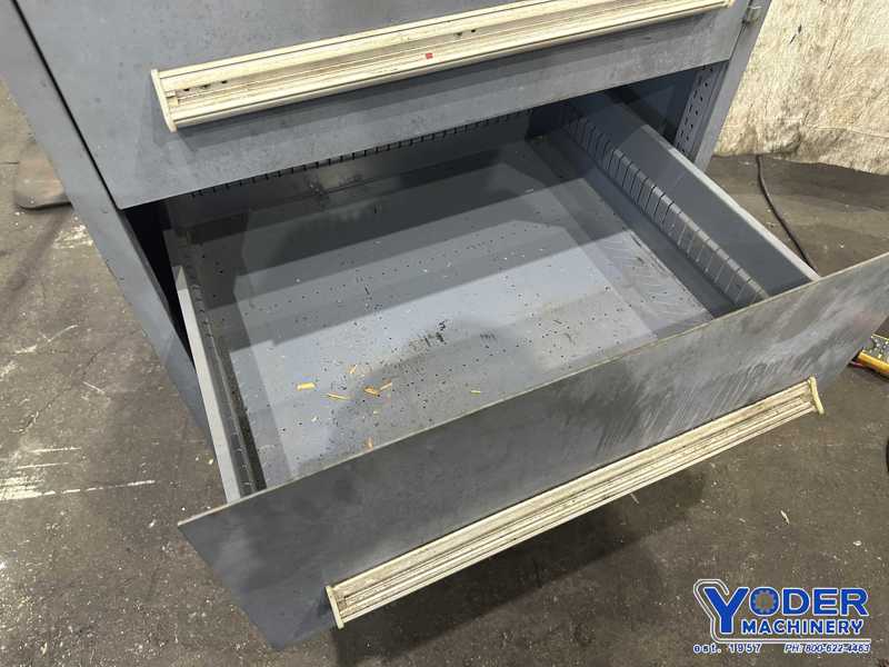 3 Drawer Vidmar cabinet - Image 4