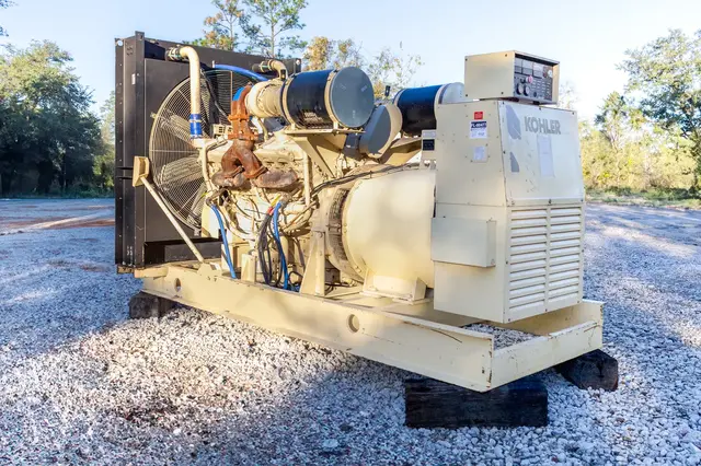 500 KW Kohler #500ROZD71, diesel generator, open, Detroit diesel engine, #090477 - Image 2