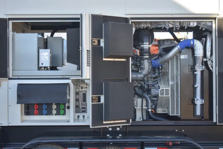 320 kW MultiQuip #DCA-400SSI4FS Diesel Generator, Multi-Voltage, Trailer Mounted, 136 Hours, 2020 - Image 3