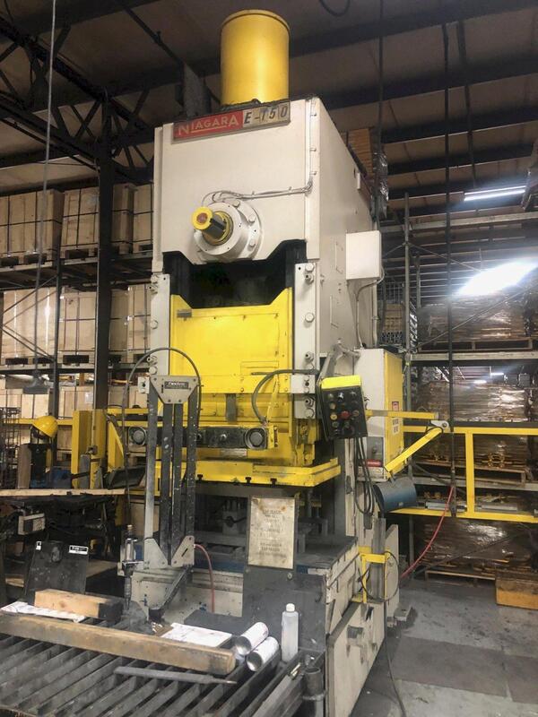 150 Ton, Niagara #E150, OBI press, 6" stroke, 20.5" Shut Height, 6" ram adj., 50" x30"bed, 40 SPM, air clutch - Image 3
