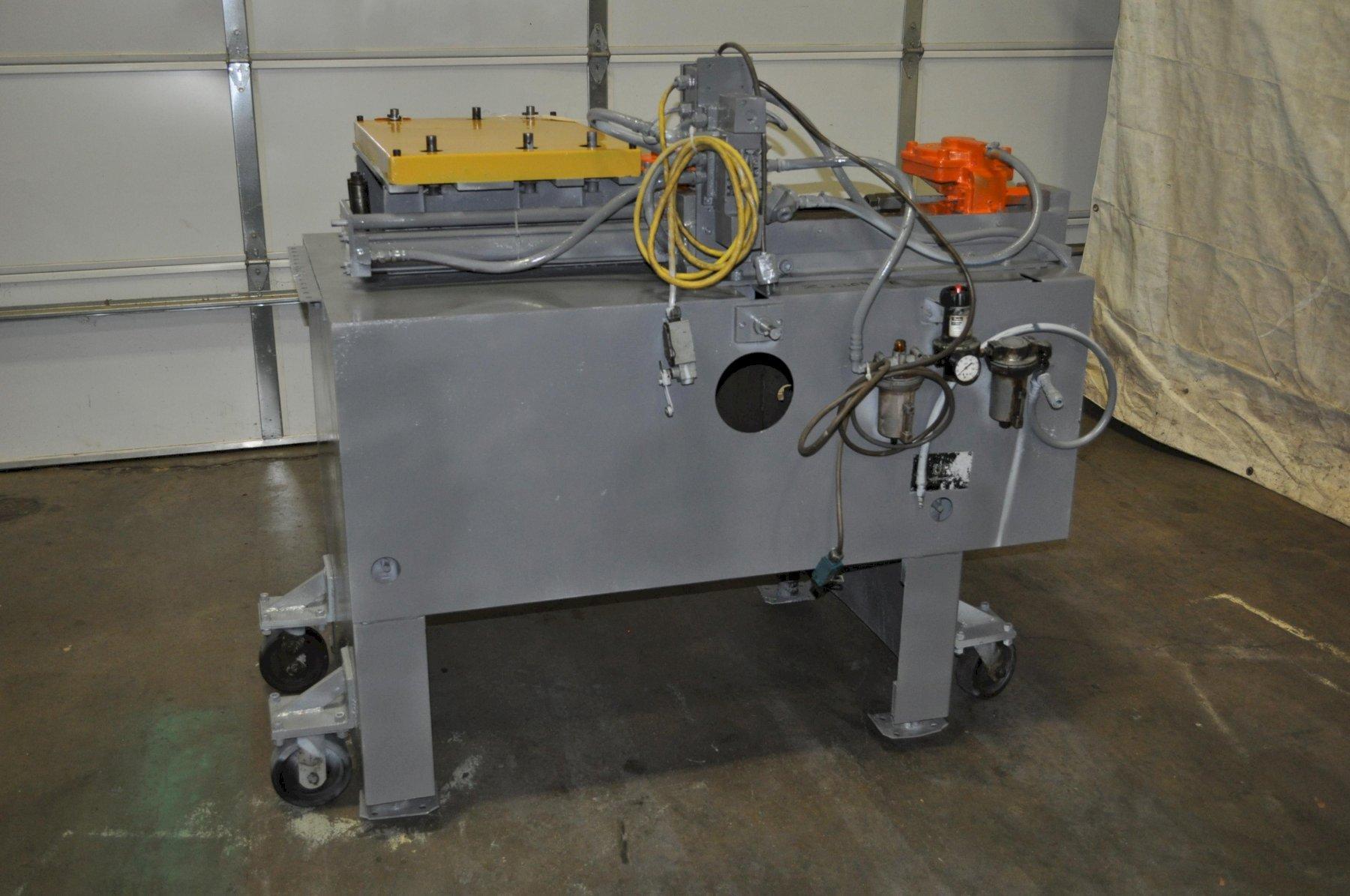 18" x .09" Air Feeds #AF-1, air feeder straightener, 12" stroke, adj height cabinet, 5-roll straightener - Image 1
