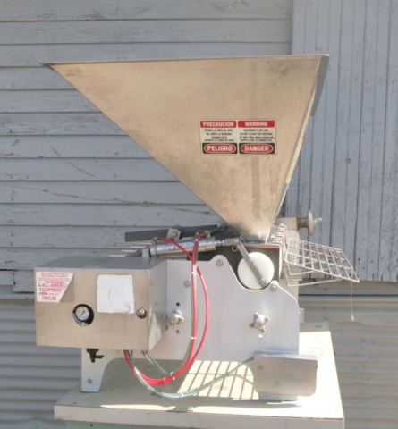 Hinds Bock #5P-08WT, Hinds Bock Piston Filler/Muffin Depositor, 5-Head, 900-1300 dozen/hr., 5 pisto filling - Image 3