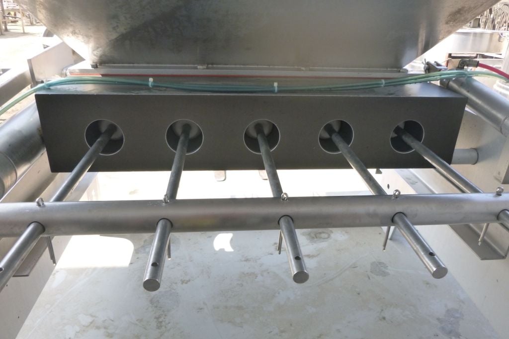 Hinds Bock #5P-08WT, Hinds Bock Piston Filler/Muffin Depositor, 5-Head, 900-1300 dozen/hr., 5 pisto filling - Image 7
