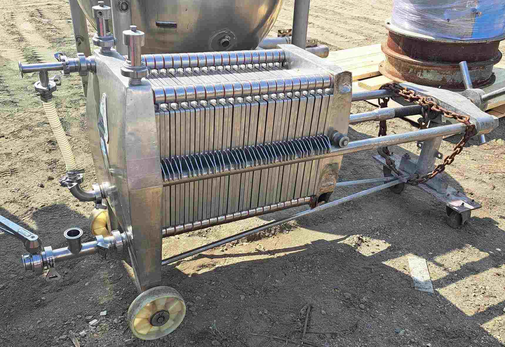 15 Schenk, Filter Plate & Frame Press, (21) 15" x 15" x 1/2" thick perforated plates, (21) 15" x 15" x 1.5 - Image 1