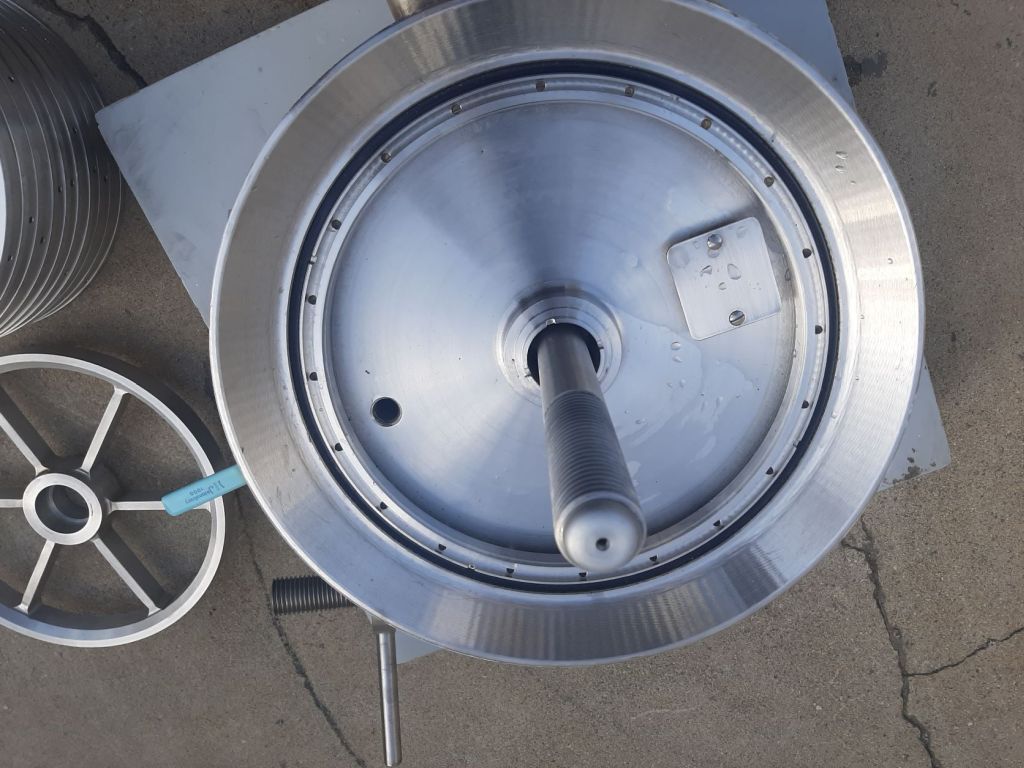 Columbia #C-12-D-1-316, Pressure Leaf Filter, 13" diameter x 16" H Stainless Steel vertical tank, (10) 12" - Image 7