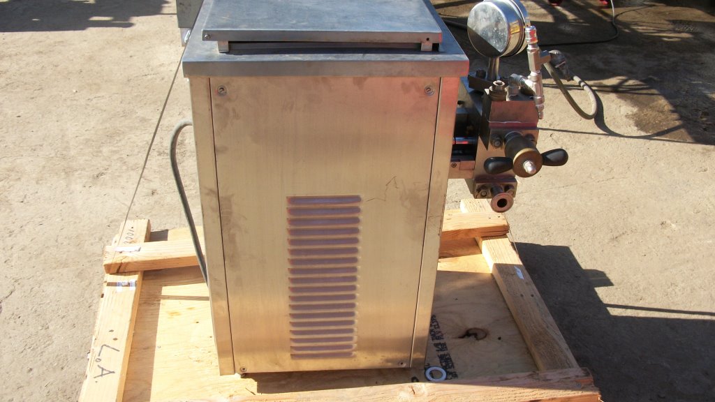 Single Stage Homogenizer, (2) 3/4" diameter Plungers, 5000 psi, 3 HP, 1160 RPM, 230/460 V - Image 3