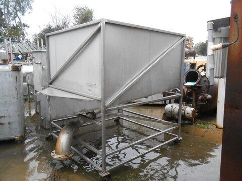 120 cu.ft. Bin Hopper, Stainless Steel, 69" x 69" hopper w/49" H slope bottom, 14" x 14" bottom side - Image 2