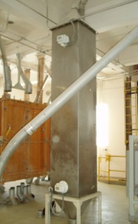 40 cu.ft. #RXA, Hopper, Stainless Steel, 24" width x 24" L x 120" straight side, 10" diameter Bottom side - Image 9