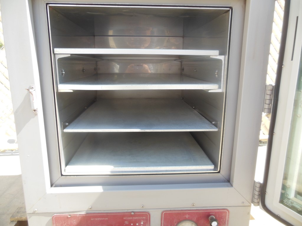 18" width x 18" H x 24" D Sheldon #1465, Vacuum Oven, 127 liters/4.5 cu.ft., 10-220 deg. C, 120 V, 13 Amps - Image 4