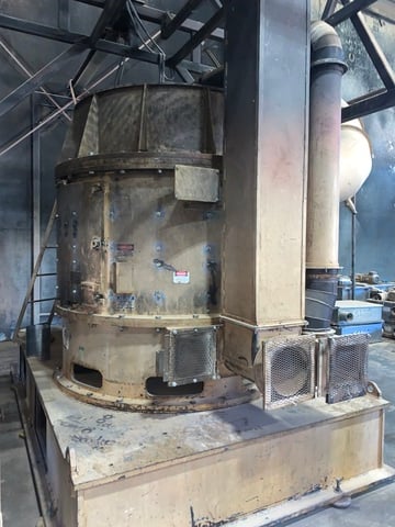 IPEC #7000, Attrition Mill/Air Swept Mill, Carbon Steel, 72" diameter x 76" H milling chamber, 4" diameter - Image 4