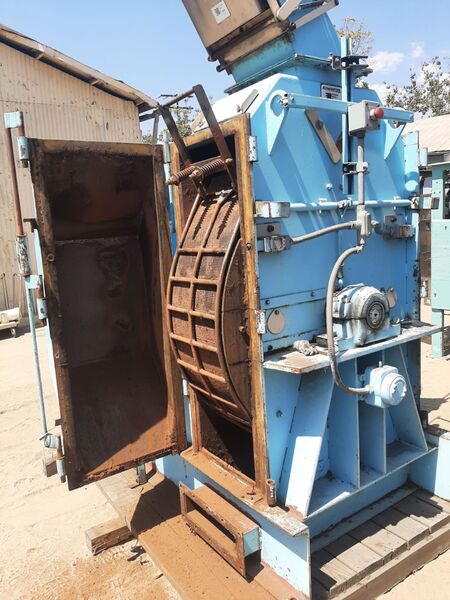 Bliss Industries #E-4815, Hammer Mill, Carbon Steel, 48" diameter x 15" width rotor w/ 2.5" width x 1/4" - Image 10