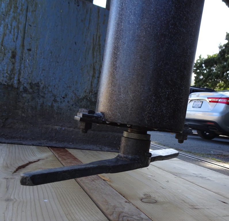 K & H Manufacturing, Post-Type Dispersion Mixer, 1.5" diameter Shaft, 6" diameter Housing, (2) 18" L x 1.5" - Image 8