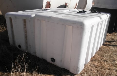 750 gallon Rectangular PET tank, 46" wide x 96" long x 40" deep, 10" diameter Center Top - Image 1