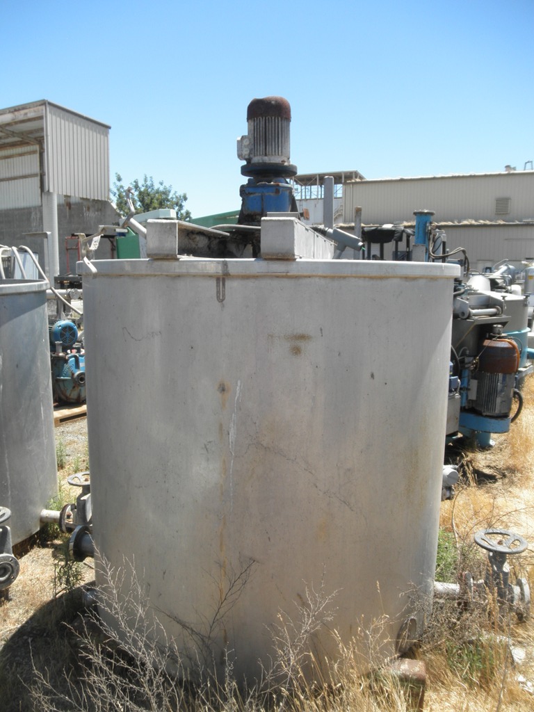 750 gallon Stainless Steel Tank, Agit, 3 HP, 5-1/2' diameter x 4'10" straight side (4 available) - Image 7