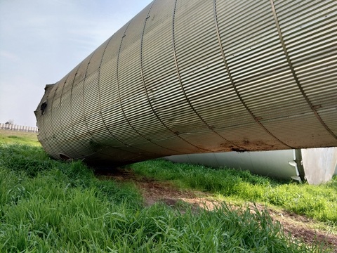 11500 gallon Stainless Steel Insulated Storage Tank, 9' diameter x 25' high - Image 6