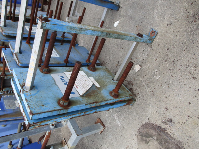 8 sq.ft., APV, 316SS plate exchanger, 145 psi, 300° F, 7 plates, 8" W x 22" L plates, 1994 - Image 1