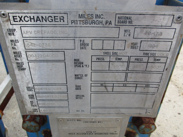 8 sq.ft., APV, 316SS plate exchanger, 145 psi, 300° F, 7 plates, 8" W x 22" L plates, 1994 - Image 4