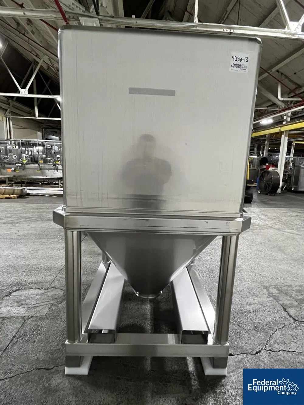 Tote Tank, Stainless Steel, 2000 Liter, with valve, cone bottom, fork access - Image 3