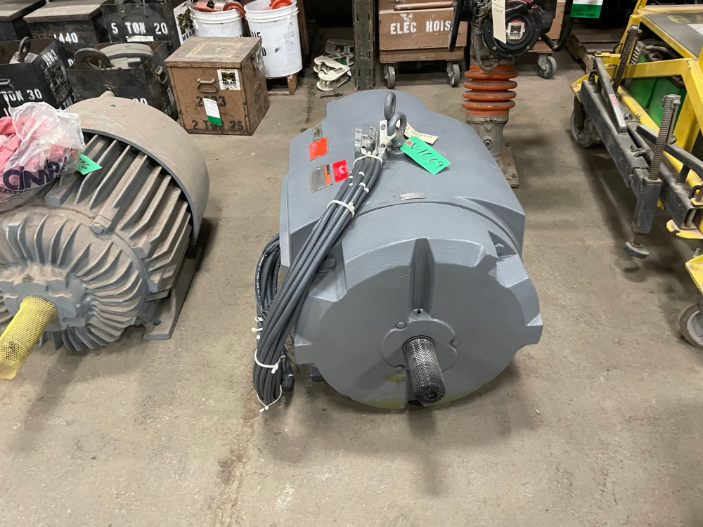 450 HP 3565 RPM Reliance, Frame 447TS, DP, 460 Volts - Image 1