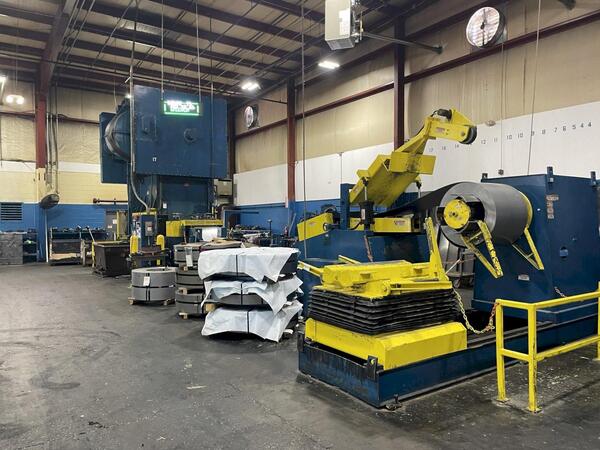 20000 lb. Coe Press Equipment, conventional servo coil feed line, 36" width,.125" thickness, 72" OD, 1999 - Image 4