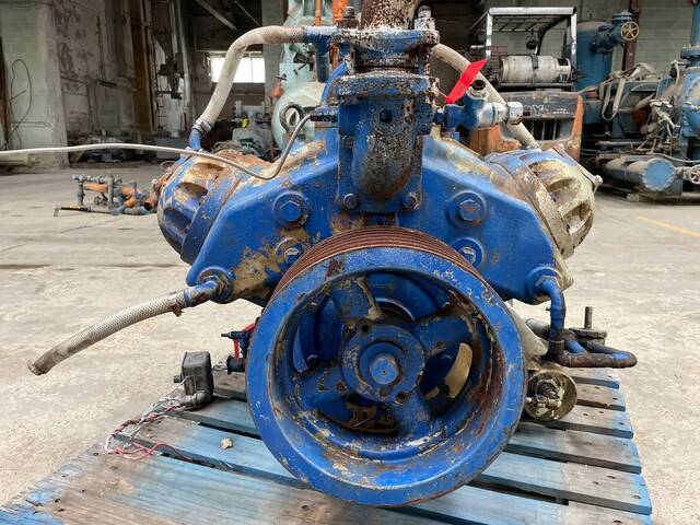 Mycom #N6A, 6-Cylinder Reciprocating Compressor, Belt Driven - Image 5