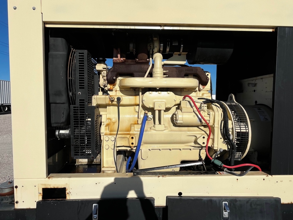 125 KW Kohler #125ROZJ81, standby, weatherproof enclosure, 120/208 Volts, 574 hours, $23k - Image 4